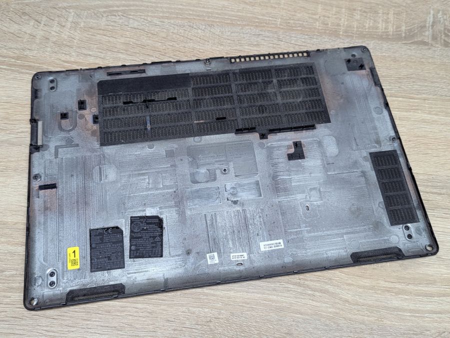 Б/В Піддон для ноутбука Dell Latitude 5590