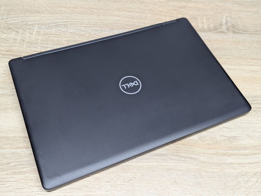 Б/В Ноутбук Dell Latitude 5580 під розбір або відновлення