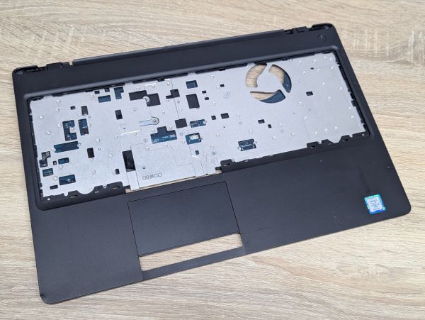Б/В Топкейс+материнська плата i5-8Gen для ноутбука Dell Latitude 5590