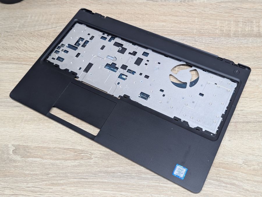 Б/В Топкейс+материнська плата i5-8Gen для ноутбука Dell Latitude 5590