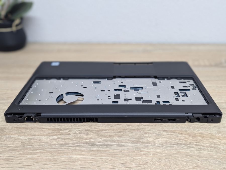 Б/В Топкейс+материнська плата i5-8Gen для ноутбука Dell Latitude 5590