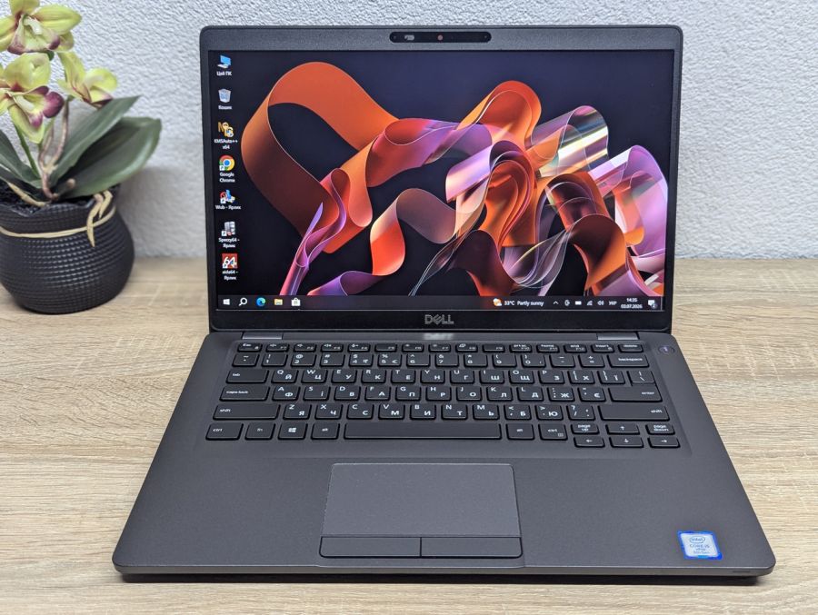 Ноутбук Б/В Dell Latitude 5400, Intel Core i5-8665U, DDR4 16 GB, SSD 256GB, 14" Full HD Сенсор