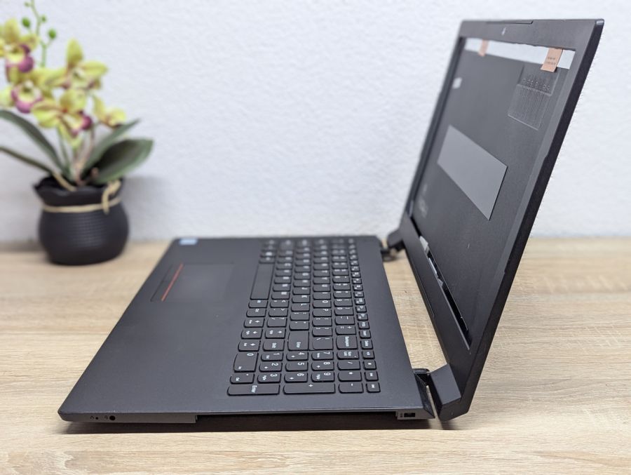 Б/В Ноутбук Lenovo V110-15ISK на розбір або відновлення