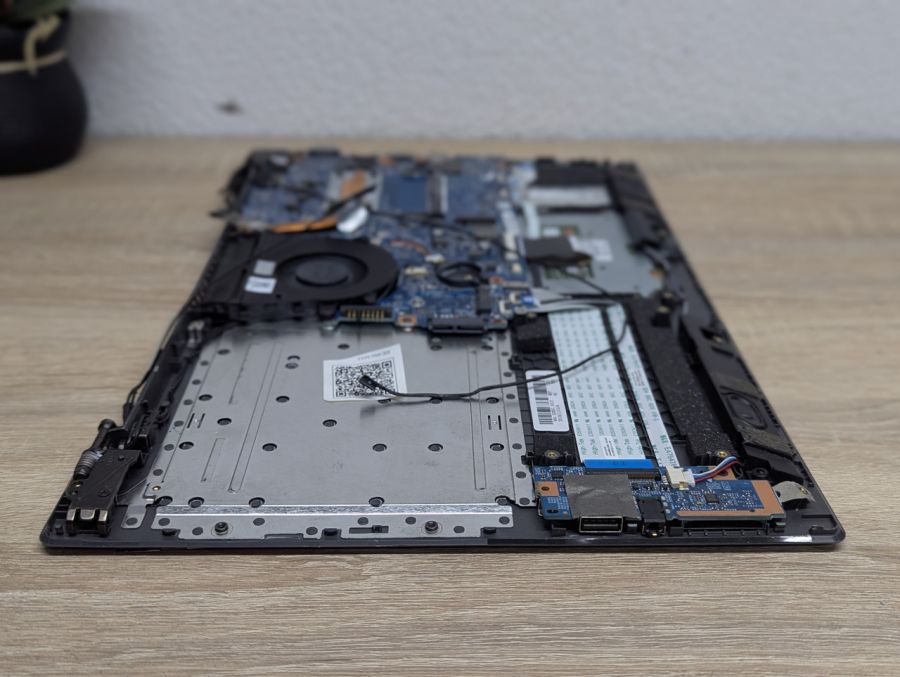 Б/В Топкейс з клавіатурою та материнською платою для Lenovo IdeaPad V330-15