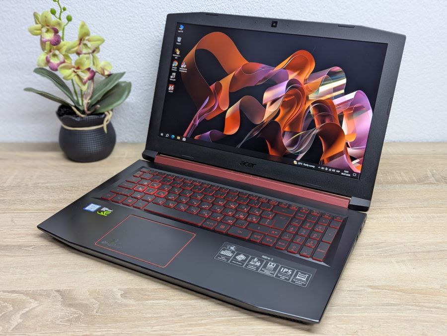 Ноутбук Б/В Acer Nitro AN515-51, Intel Core i7-7700HQ, DDR4 16 GB, SSD 256GB + SSD 500GB, NVIDIA GeForce GTX 1050 2Gb, 15.6" Full HD