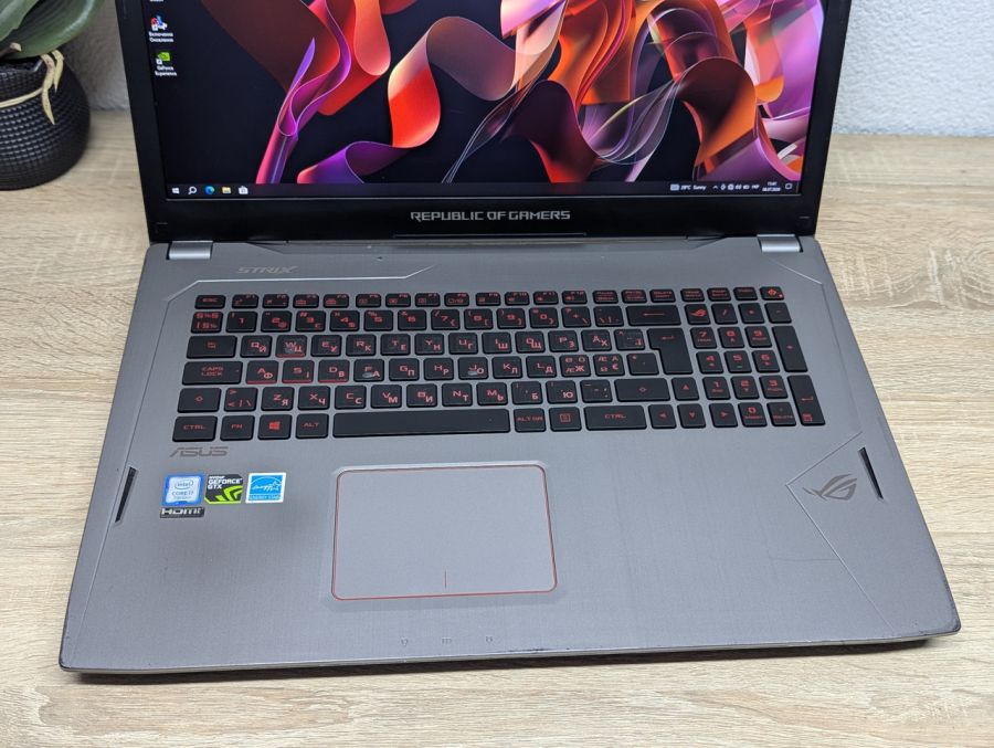 Ноутбук Б/В ASUS Strix ROG GL702V, Intel Core i7-7700HQ, DDR4 16 GB, SSD 256GB + HDD 1TB, NVIDIA GeForce GTX 1070 4Gb, Full HD