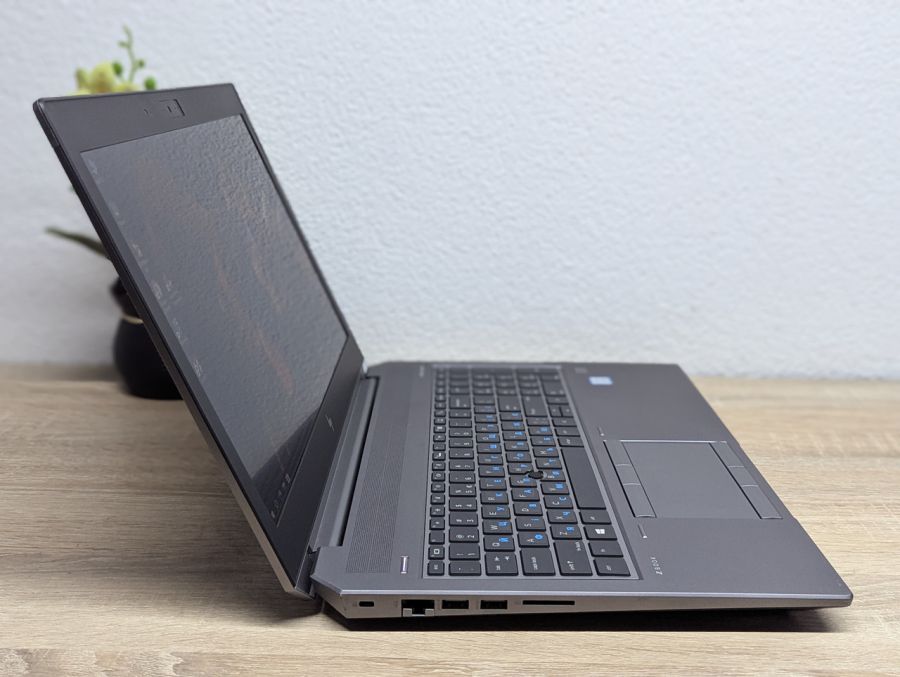Ноутбук Б/В HP ZBook 15 G5, Intel Core i5-8300H, DDR4, SSD 1TB + HDD 500GB, NVIDIA Quadro P1000, 15.6" Full HD