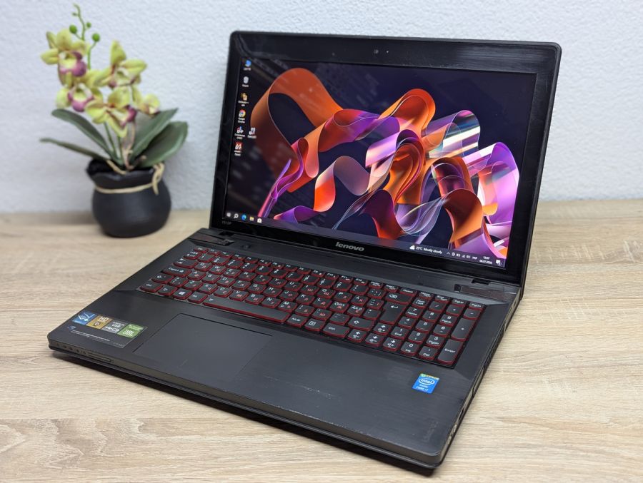 Ноутбук Б/В Lenovo IdeaPad Y510P, Intel Core i7-4700MQ, DDR3 16 GB, SSD 256GB, GeForce GT 755M 2Gb, 15" Full HD