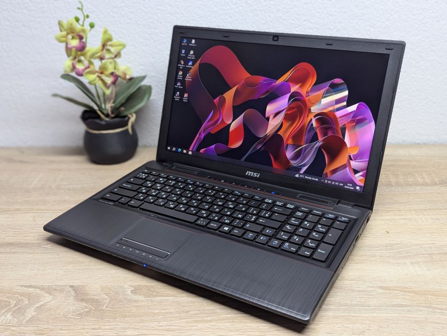 Ноутбук Б/В MSI MS-16GH, Intel Core i5-4210H, DDR3 16 GB, HDD 500GB + SSD 128GB, NVIDIA GeForse 940M 2Gb, Full HD