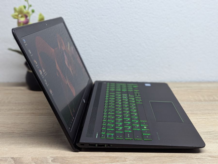 Ноутбук Б/В HP Pavilion Power Laptop 15, Intel Core i5-7300HQ, DDR4 16 GB, SSD 512GB, NVIDIA GeForce GTX 1050 2 GB, 15.6" Full HD