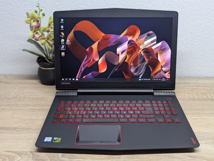 Ноутбук Б/В Lenovo Legion Y520-15IKBN, Intel Core i5-7300HQ, DDR4 16 GB, SSD 256GB + HDD 500GB, NVIDIA GeForce GTX 1050 2Gb, 15.6" Full HD