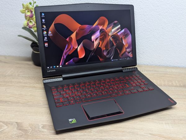 Ноутбук Б/В Lenovo Legion Y520-15IKBN, Intel Core i5-7300HQ, DDR4 16 GB, SSD 256GB, NVIDIA GeForce GTX 1060 3Gb, 15.6" Full HD