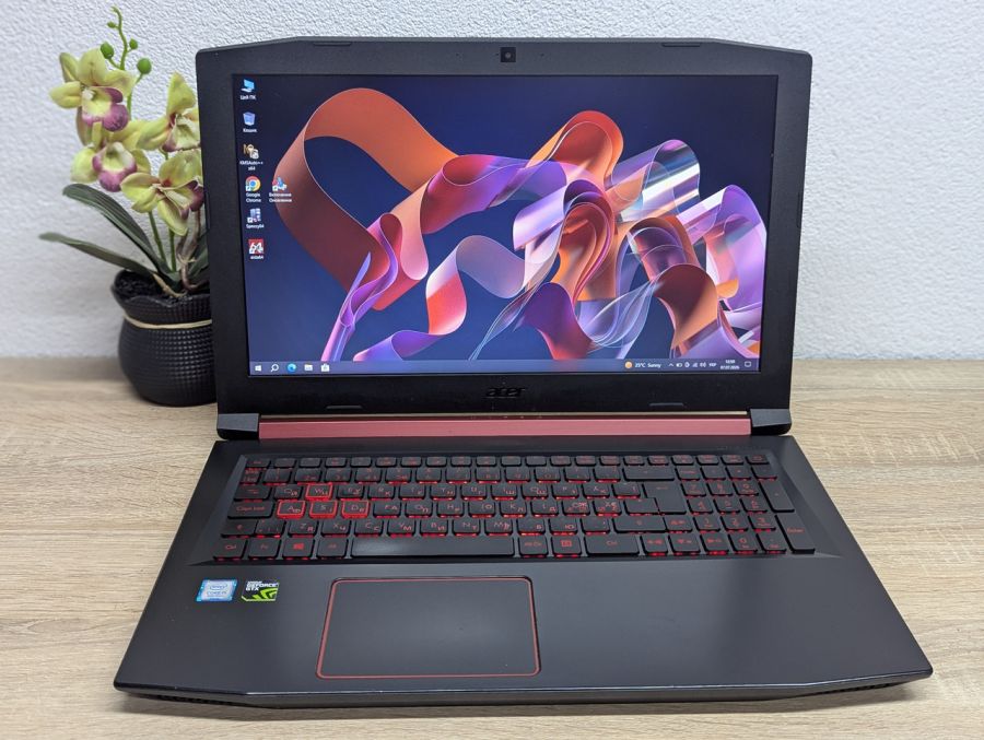 Ноутбук Б/В Acer Nitro AN515-53, Intel Core i5-8300H, DDR4 16 GB, SSD 256GB + SSD 500GB, NVIDIA GEForce GTX 1050 4Gb, 15.6" Full HD