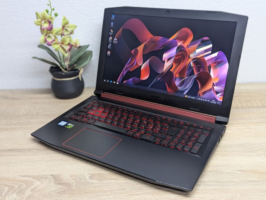 Ноутбук Б/В Acer Nitro AN515-53, Intel Core i5-8300H, DDR4 16 GB, SSD 256GB + SSD 500GB, NVIDIA GEForce GTX 1050 4Gb, 15.6" Full HD