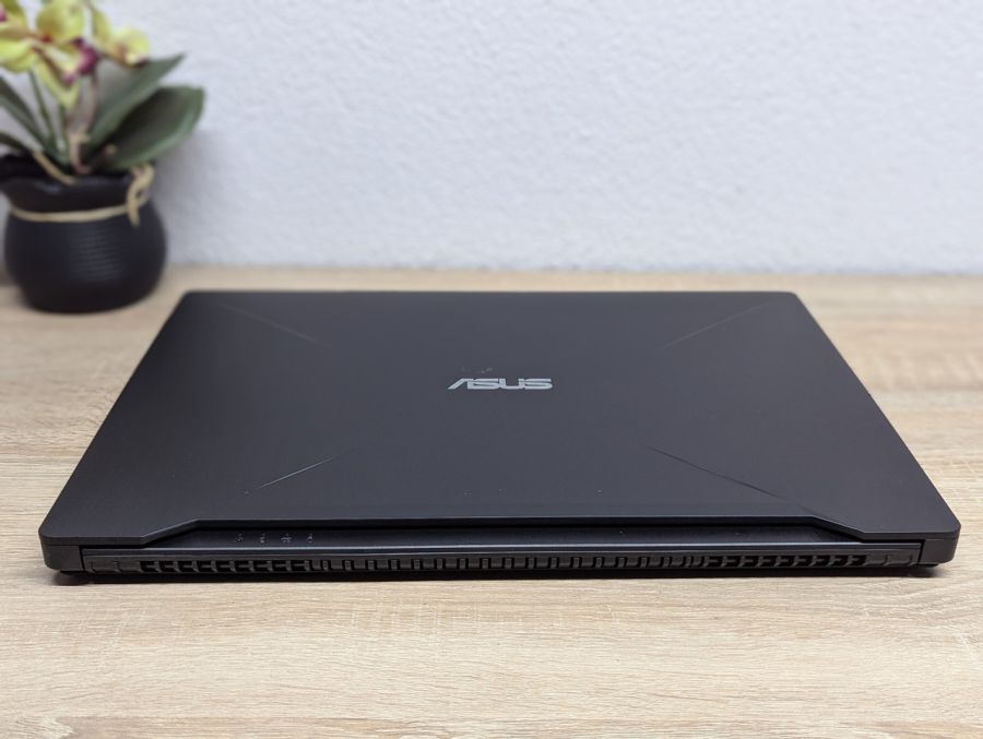 Ноутбук Б/В B Asus FX503V, Intel Core i5-7300HQ, DDR4 16 GB, SSD 256GB + HDD 500GB, NVIDIA GeForce GTX 1050 2GB, Full HD