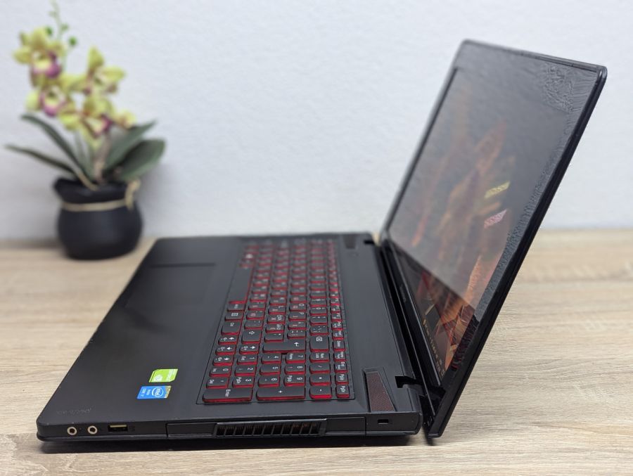 Ноутбук Б/В Lenovo IdeaPad Y510P, Intel Core i7-4700MQ, DDR3 16 GB, SSD 256GB, GeForce GT 755M 2Gb, 15" Full HD [ProductHub SKU L627]