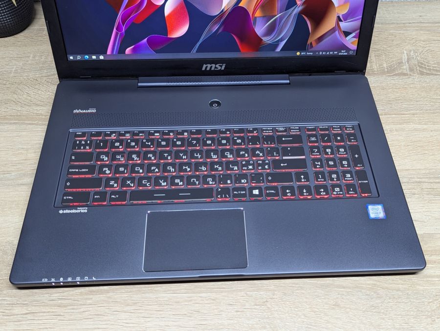 Ноутбук Б/В MSI MS-1776, Intel Core i7-6700HQ, DDR4 16 GB, SSD 256GB + HDD 500GB, NVIDIA GeForce GTX 965M 2Gb, Full HD