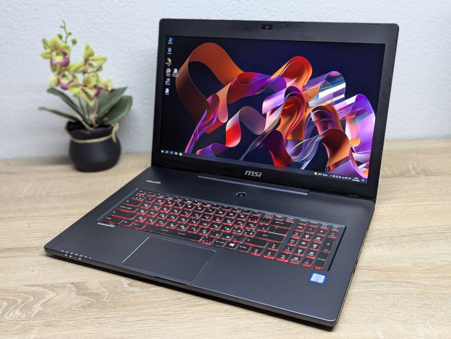 Ноутбук Б/В MSI MS-1776, Intel Core i7-6700HQ, DDR4 16 GB, SSD 256GB + HDD 500GB, NVIDIA GeForce GTX 965M 2Gb, Full HD