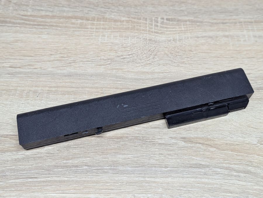 Б/В Оригінальна акумуляторна батарея HP AV08XL