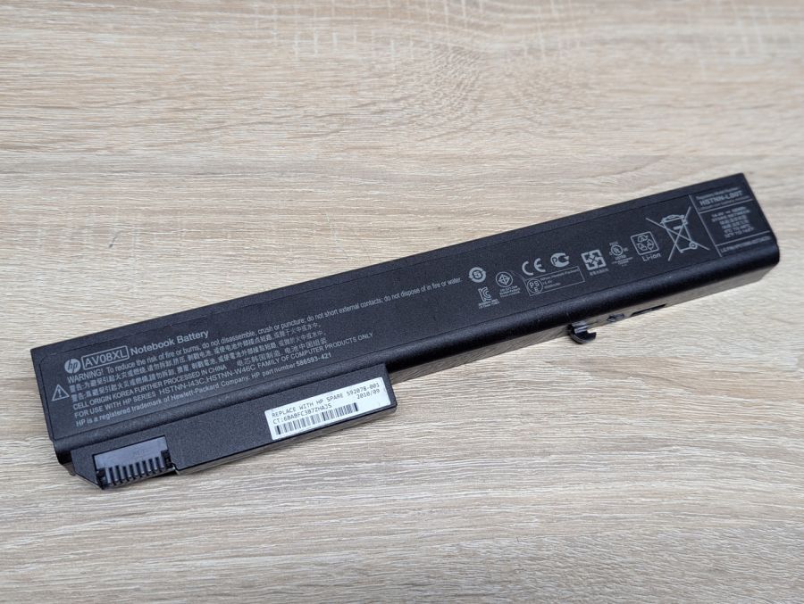 Б/В Оригінальна акумуляторна батарея HP AV08XL