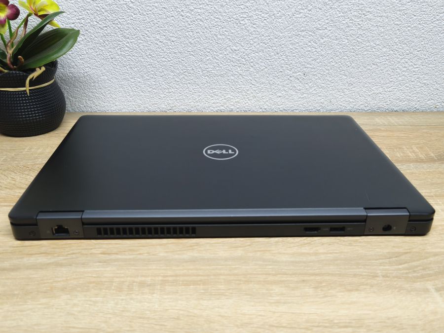 Ноутбук Б/В Dell Latitude 5580, Intel Core i5-6300U, DDR4 8 GB, SSD 128GB, 15.6" Full HD
