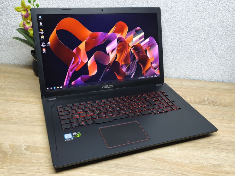 Ноутбук Б/В ASUS ROG GL753VE, Intel Core i7-7700HQ, DDR4 16 GB, SSD 512GB, NVIDIA GeForce GTX 1050 4Gb, 17" Full HD