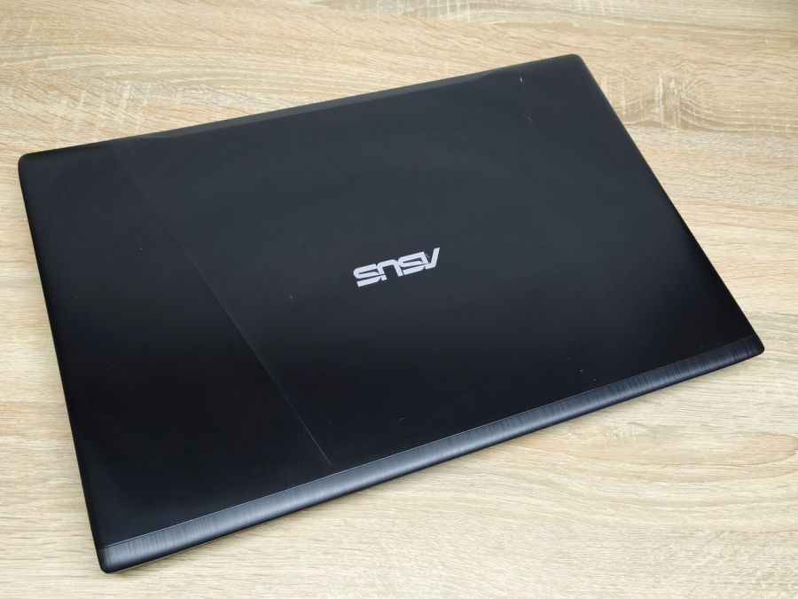 Ноутбук Б/В ASUS ROG GL753VE, Intel Core i7-7700HQ, DDR4 16 GB, SSD 512GB, NVIDIA GeForce GTX 1050 4Gb, 17" Full HD
