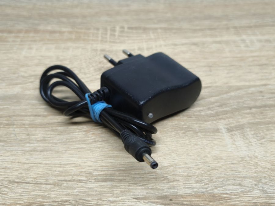 Б/В Блок живлення 8.4V,500mA,3.0x1.0 мм