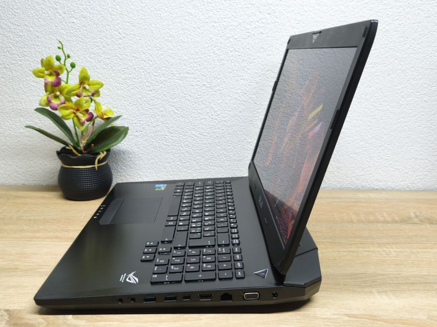 Ноутбук Б/В ASUS G750JW, Intel Core i7-4700HQ, DDR3 24 GB, SSD 256GB + HDD 500GB, NVIDIA GeForce GTX 765M 2Gb, Full HD