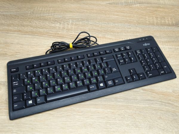 Б/В Дротова клавіатура Fujitsu KB410 C