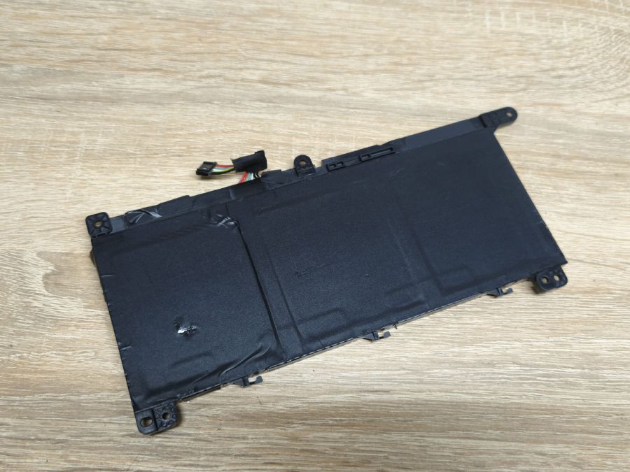 Б/В Оригінальна акумуляторна батарея Lenovo L22D3PE0
