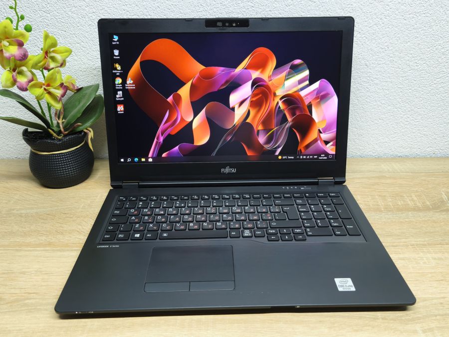 Ноутбук Б/В Fujitsu LifeBook U7510:15 Full HD,Intel Core i5-10310U,8GB DDR4,Intel UHD.SSD 256Gb [ProductHub SKU F261]