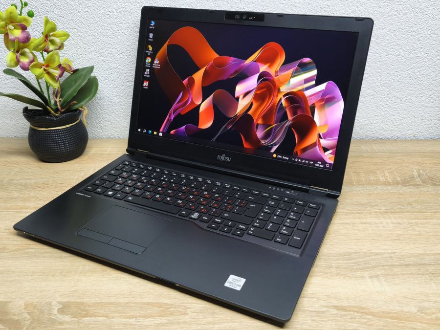 Ноутбук Б/В Fujitsu LifeBook U7510:15 Full HD,Intel Core i5-10310U,8GB DDR4,Intel UHD.SSD 256Gb [ProductHub SKU F261]