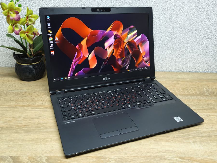 Ноутбук Б/В Fujitsu LifeBook U7510:15 Full HD,Intel Core i5-10310U,8GB DDR4,Intel UHD.SSD 256Gb [ProductHub SKU F261]