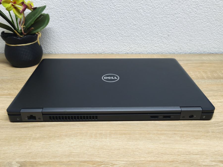 Ноутбук Б/В Dell Latitude 5580:15.6 Full HD Intel Core i5-6300U 8GB DDR4 SSD 128Gb
