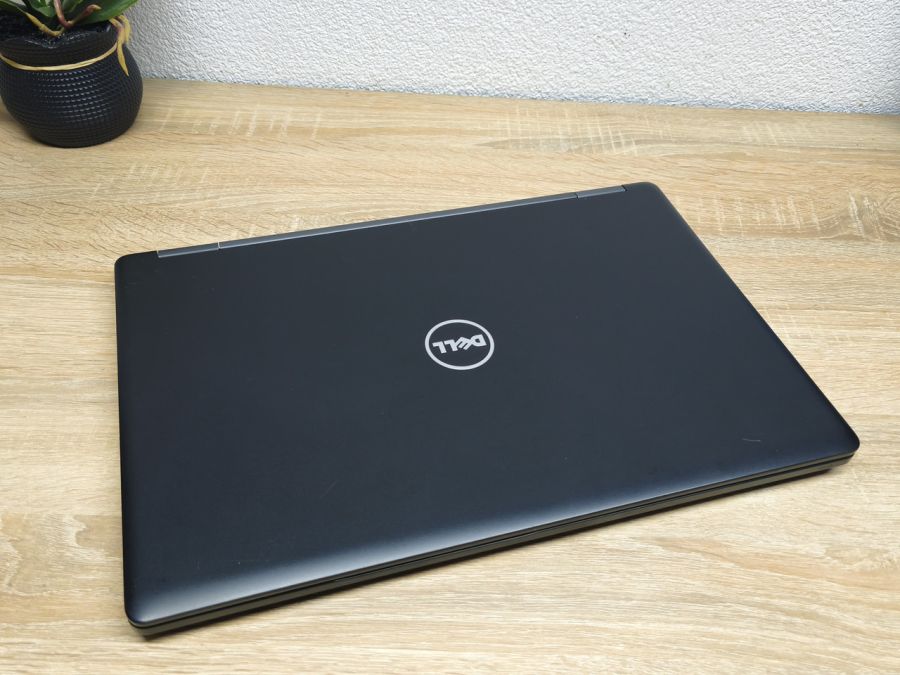 Ноутбук Б/В Dell Latitude 5580:15.6 Full HD Intel Core i5-6300U 8GB DDR4 SSD 128Gb
