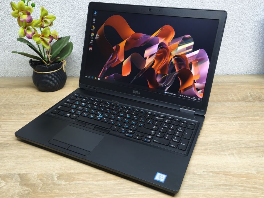 Ноутбук Б/В Dell Latitude 5580:15.6 Full HD Intel Core i5-6300U 8GB DDR4 SSD 128Gb