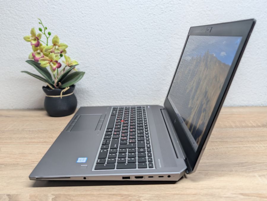 Ноутбук Б/В HP ZBook 15 G5:15.6 Full HD,Core i7-8750H,32ГБ DDR4,Quadro P2000M 4 ГБ,SSD 960Gb