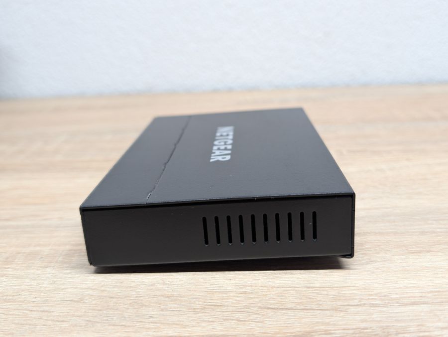 Б/В Смарт-комутатор Netgear GS308E