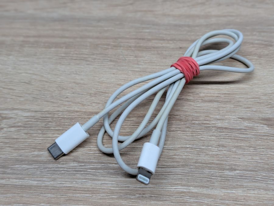 Б/В Кабель USB-C to Lightning 1м