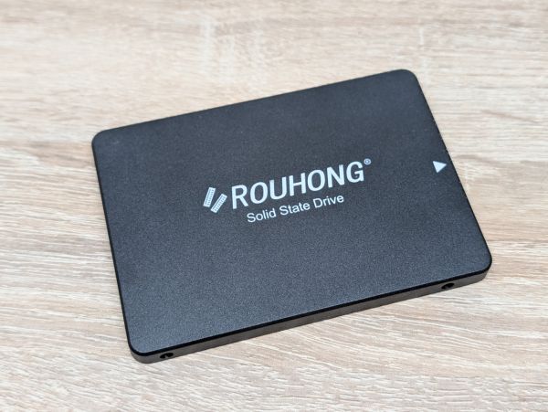 SSD Rouhong 256 Gb 2.5" SATA III нова