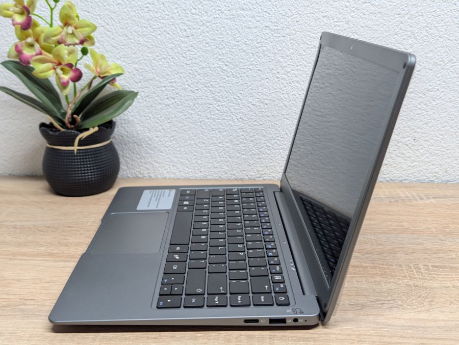 Ноутбука Б/В Ansta EZbook X3 не вмикається