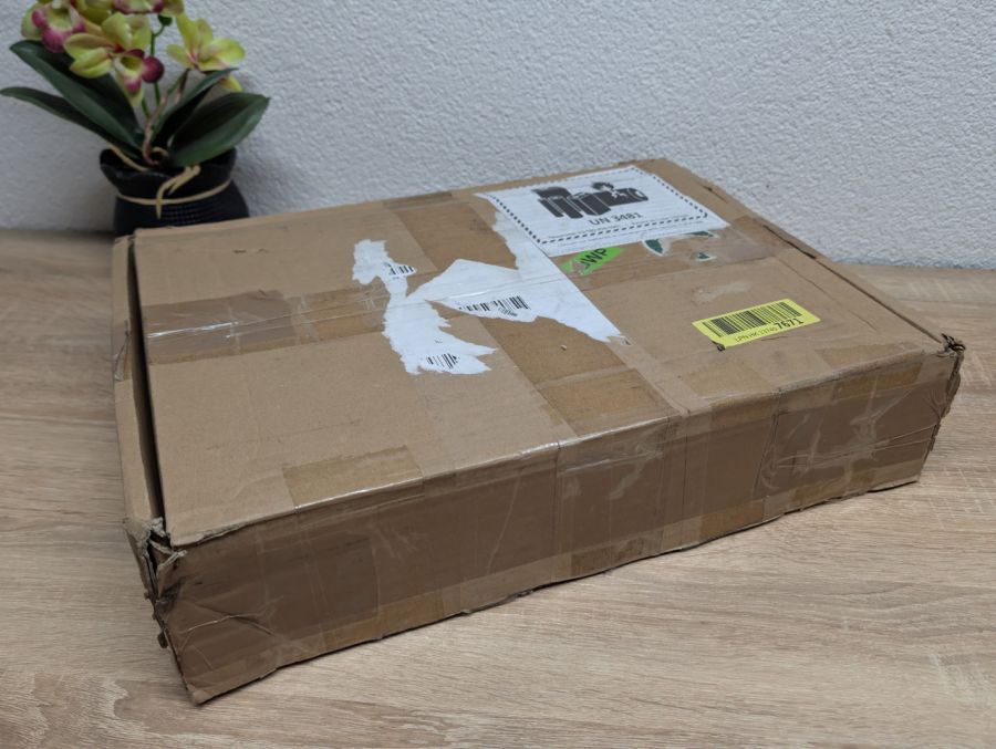 Б/В Ноутбук Jumper EZbook X4 не вмикається