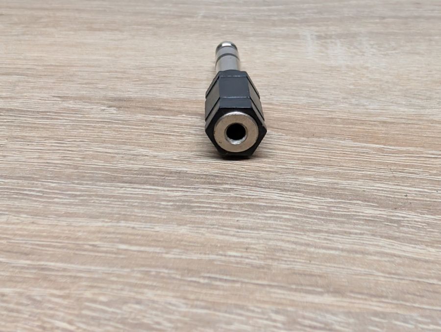 Аудіоперехідник зі стерео гнізда 6.35 мм (jack 1/4")на штекер 3.5 мм (mini-jack)