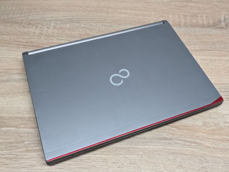 Ноутбук Б/В Fujitsu E736:13, Intel Core i3-6100U,8 GB DDR4, SSD 256Gb [ProductHub SKU F262]