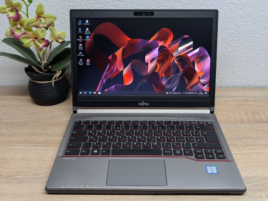 Ноутбук Б/В Fujitsu E736:13, Intel Core i3-6100U,8 GB DDR4, SSD 256Gb [ProductHub SKU F262]