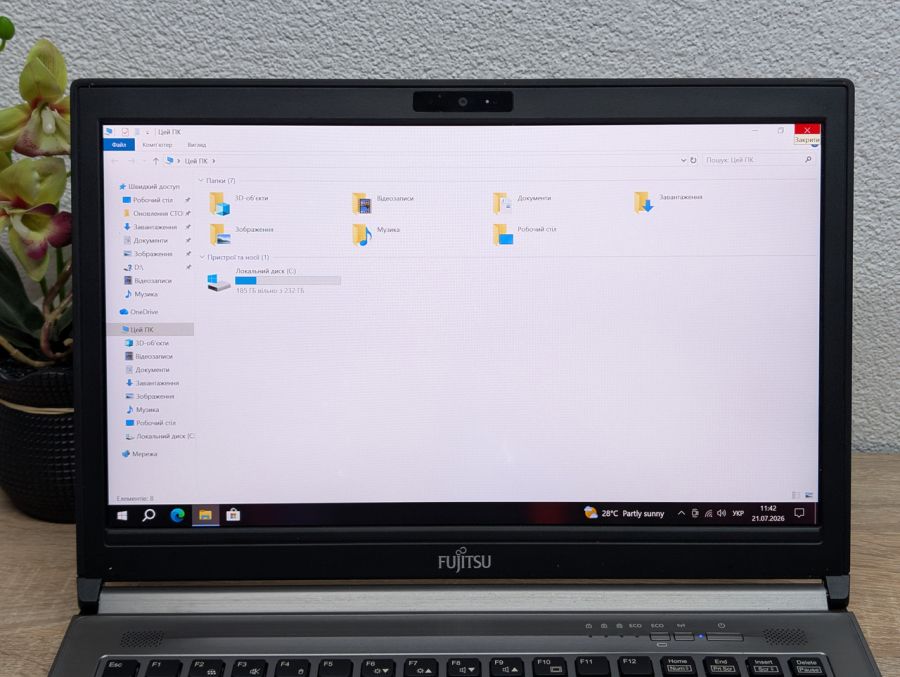 Ноутбук Б/В Fujitsu E746: 14 Full Hd Intel Core i5-6200U 8 GB DDR4 250Gb SSD