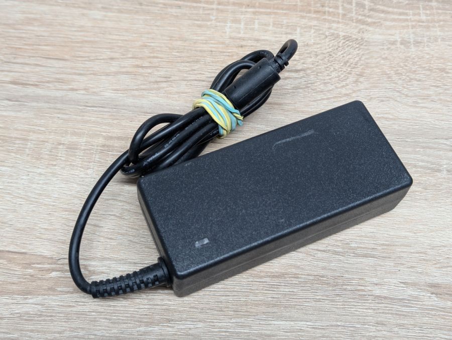 Б/В Блок живлення 65W 18.5V 3.5A 7.4 x 5.0 мм