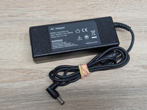 Б/В Блок живлення D155 90W 19V 4.74A 5.5x2.5мм
