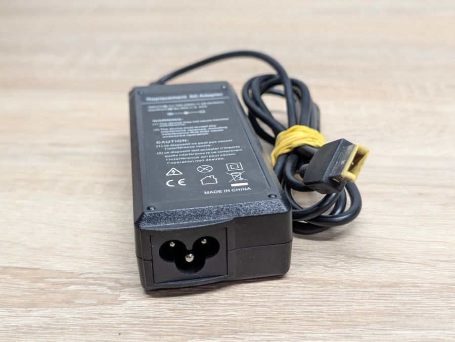 Б/В Блок живлення 65W 20V 3.25A Slim Tip